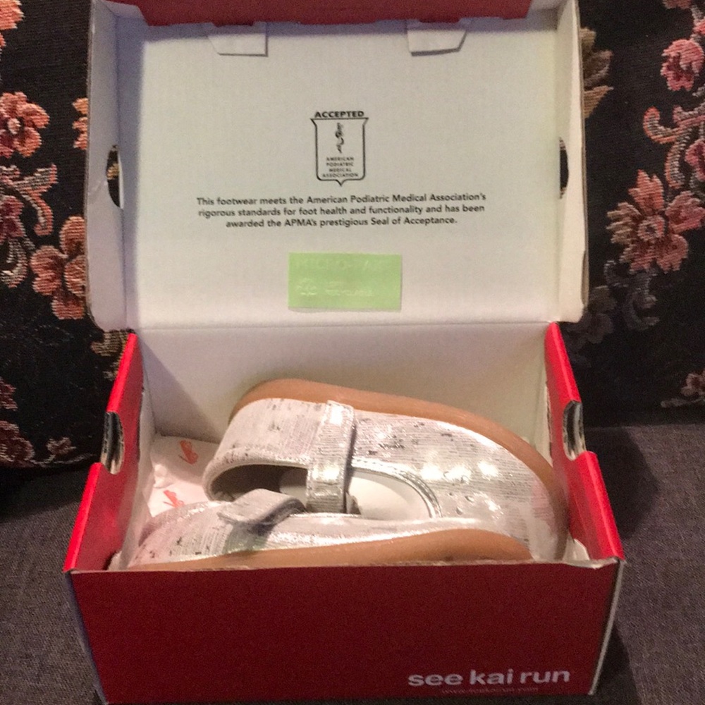 See Kai run silver toddler shoes size us kids 8